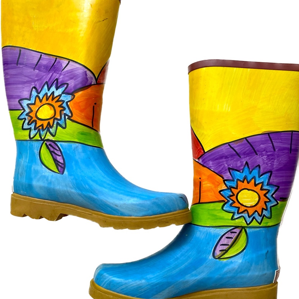 Rain or Snow the Beautiful Designer Boots are an Artist Dream Size 6